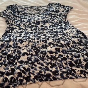 Cable & Gauge Navy and White Abstract Blouse